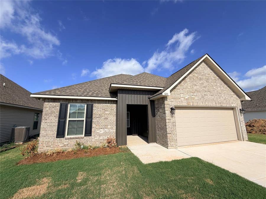 Property photo for 820 Venecia Drive, Bossier City, LA