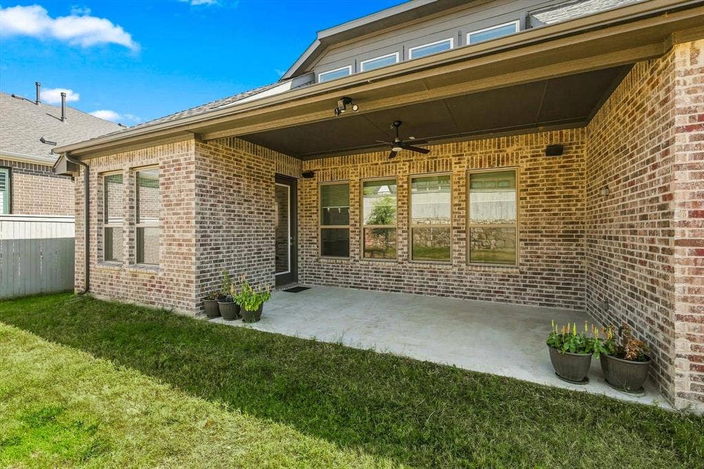 2812 Dunbar Drive, Northlake, TX 76247 2812 Dunbar Drive, Northlake, TX 76247