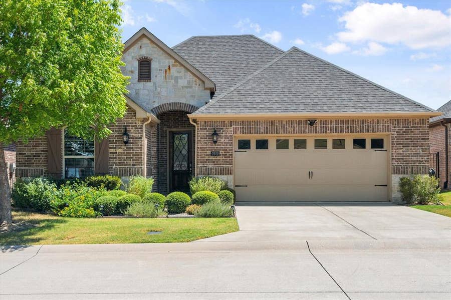 Property photo for 2912 Ervin Way, #2912, Mansfield, TX