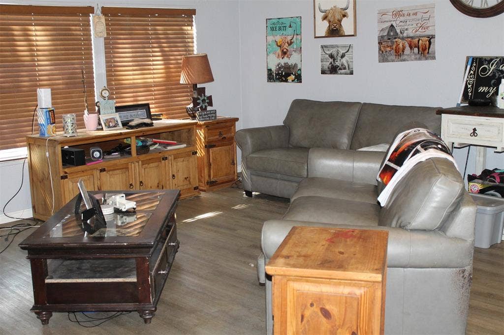 9201 Enchanted Oak Drive, Mabank, TX 75156 9201 Enchanted Oak Drive, Mabank, TX 75156