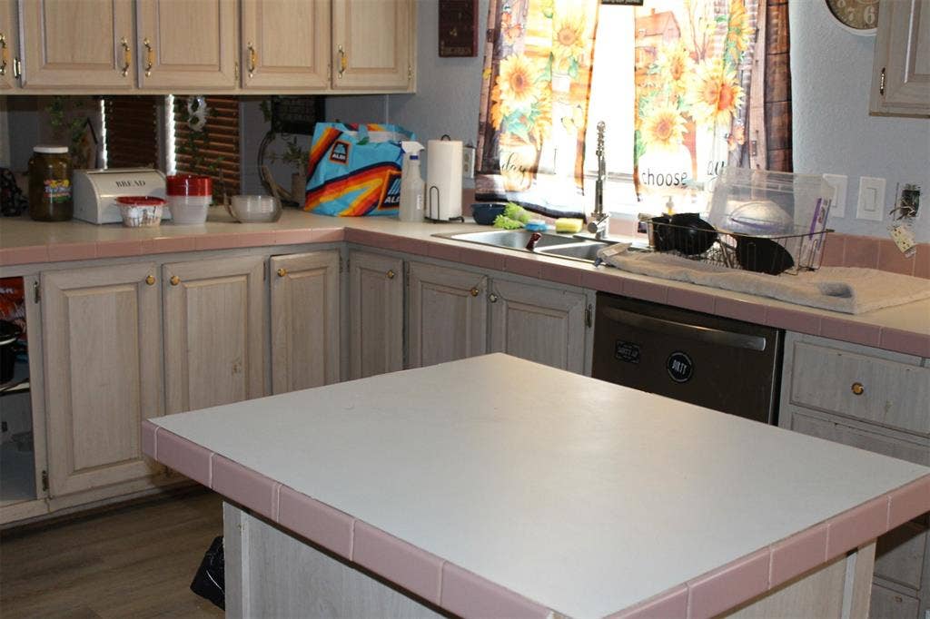 9201 Enchanted Oak Drive, Mabank, TX 75156 9201 Enchanted Oak Drive, Mabank, TX 75156