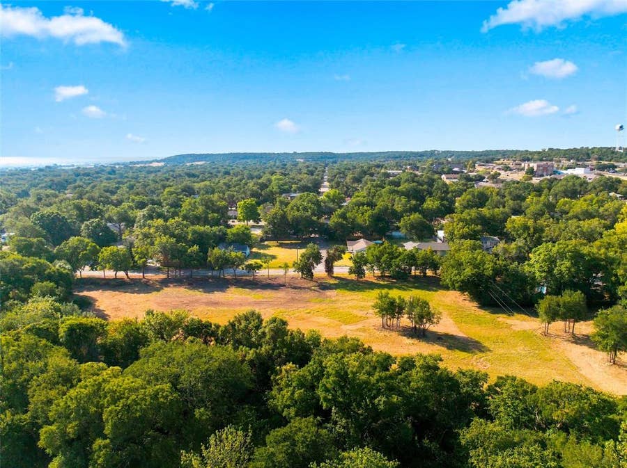 Property photo for 1411 Park Street, Clifton, TX