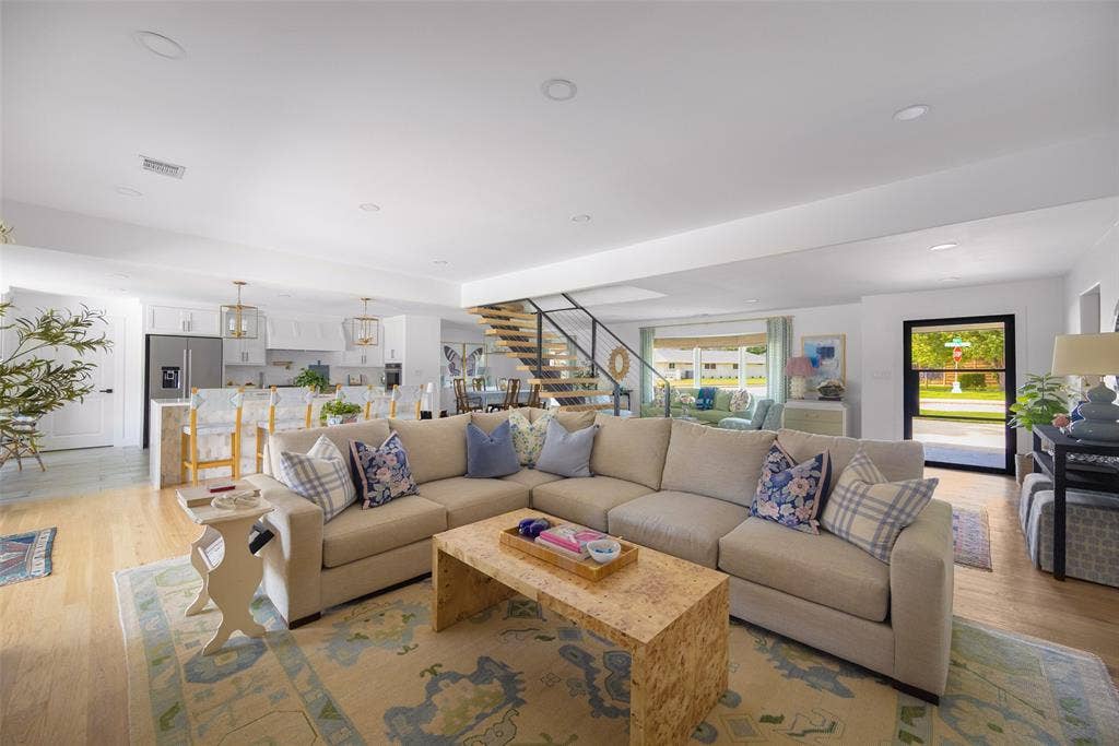 4708 Forest Bend Road, Dallas, TX 75244