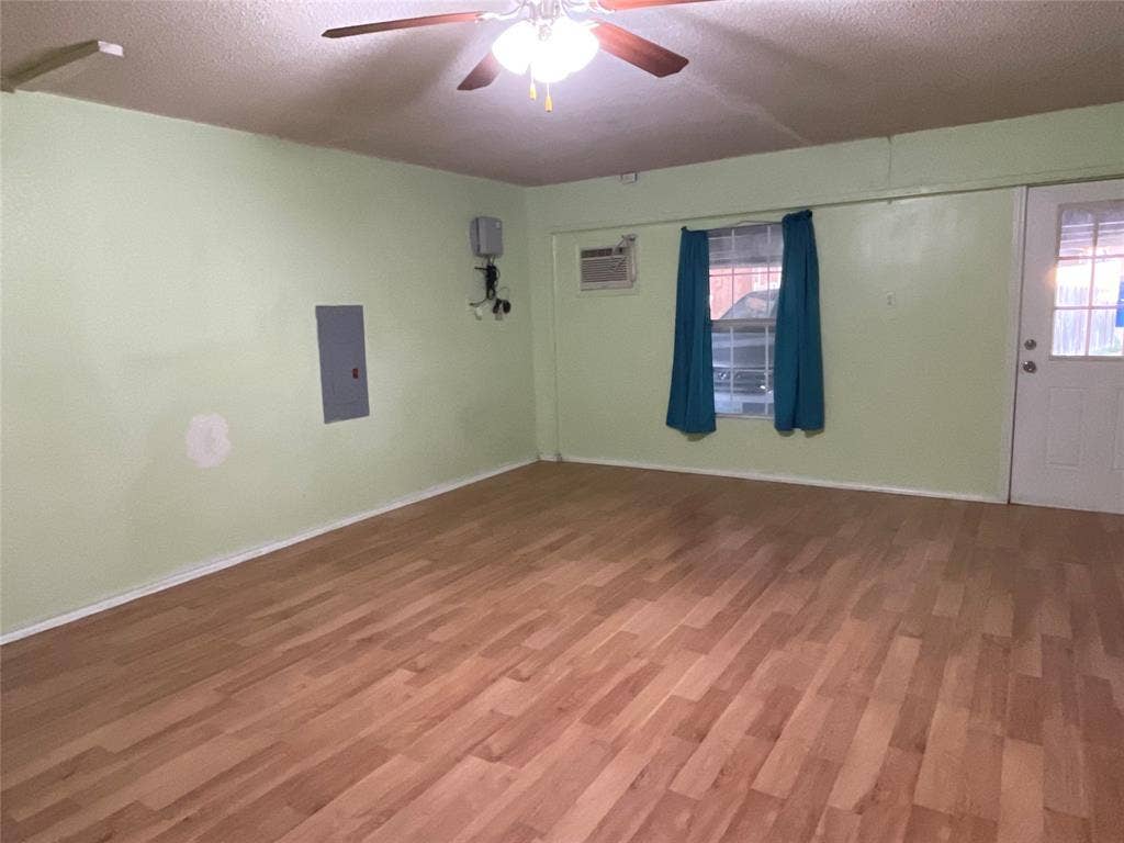 2000 Ann Avenue, Carrollton, TX 75006 2000 Ann Avenue, Carrollton, TX 75006