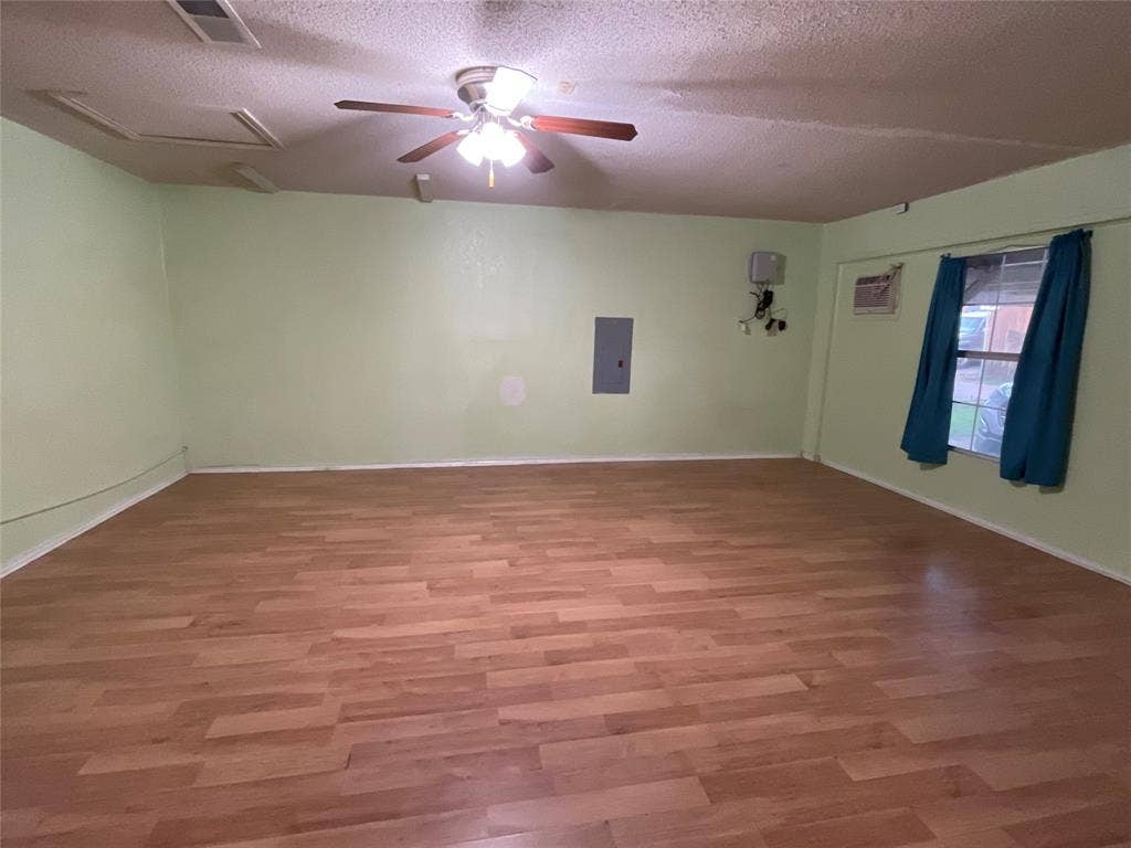 2000 Ann Avenue, Carrollton, TX 75006 2000 Ann Avenue, Carrollton, TX 75006
