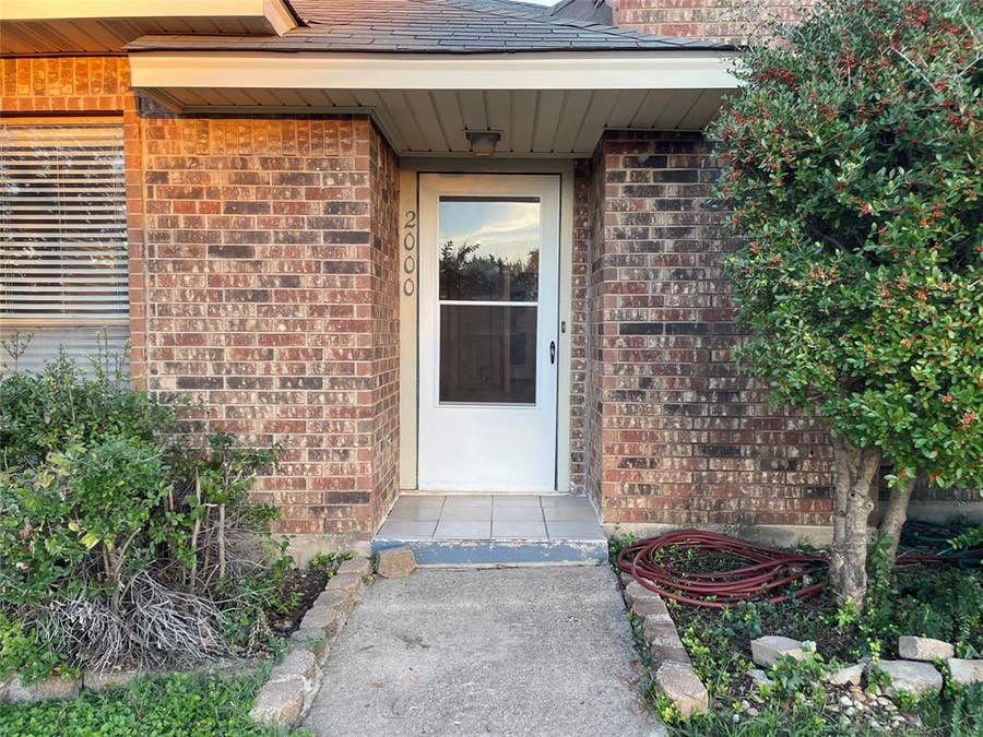 Property photo for 2000 Ann Avenue, Carrollton, TX