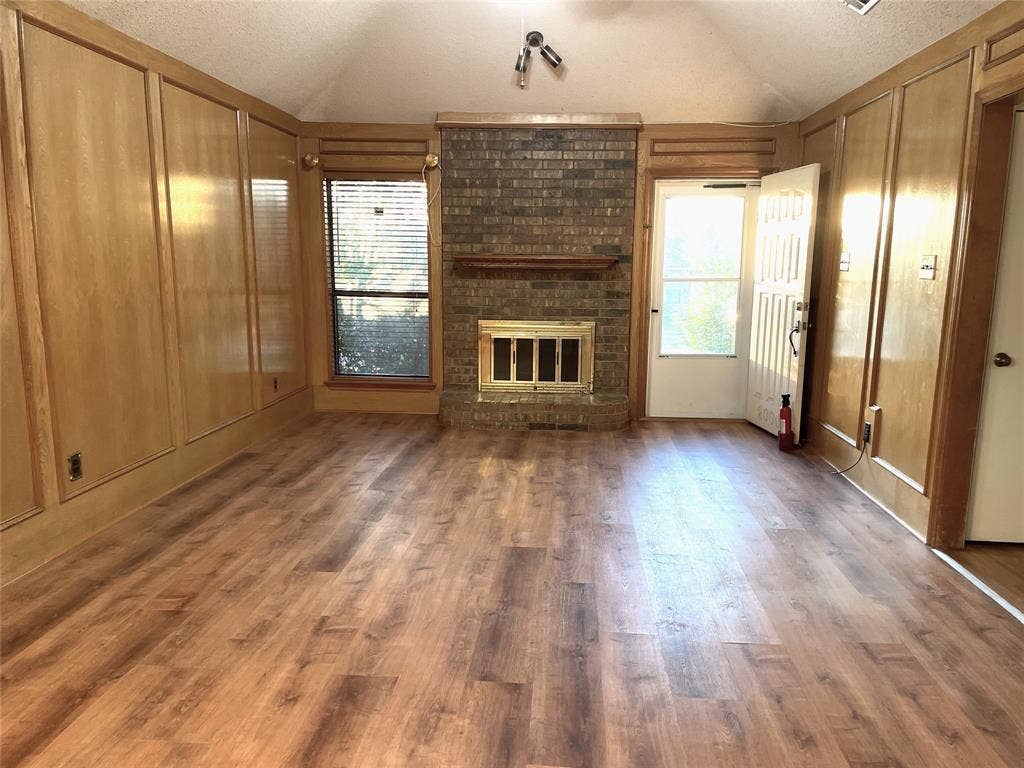 2000 Ann Avenue, Carrollton, TX 75006 2000 Ann Avenue, Carrollton, TX 75006