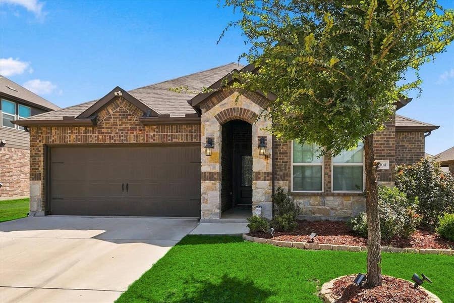 Property photo for 11404 Culberson Drive, Aubrey, TX