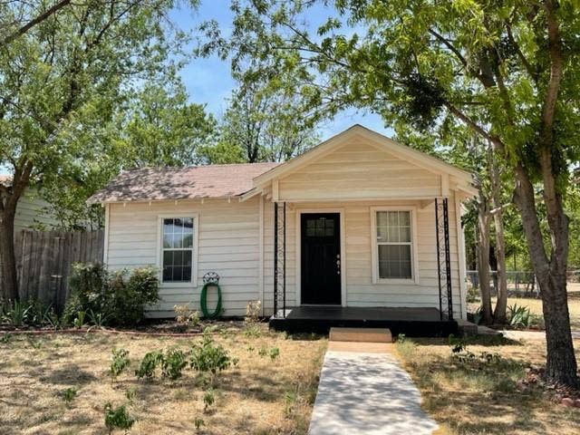 Property photo for 1530 Portland Avenue, Abilene, TX