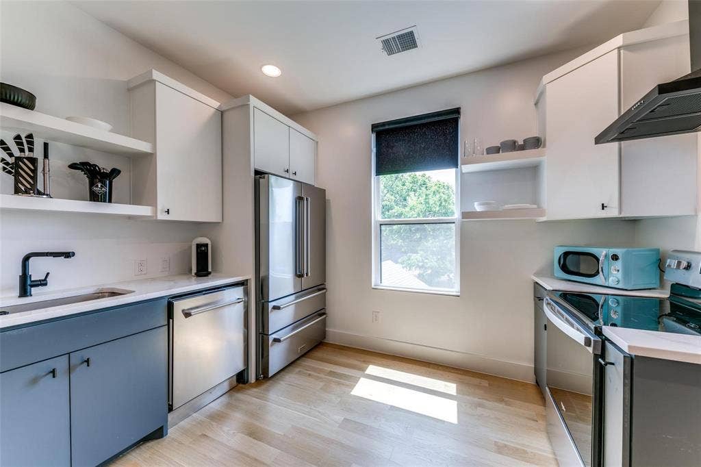 939 N Buckner Boulevard, Dallas, TX 75218 Additional photo of guest quarters