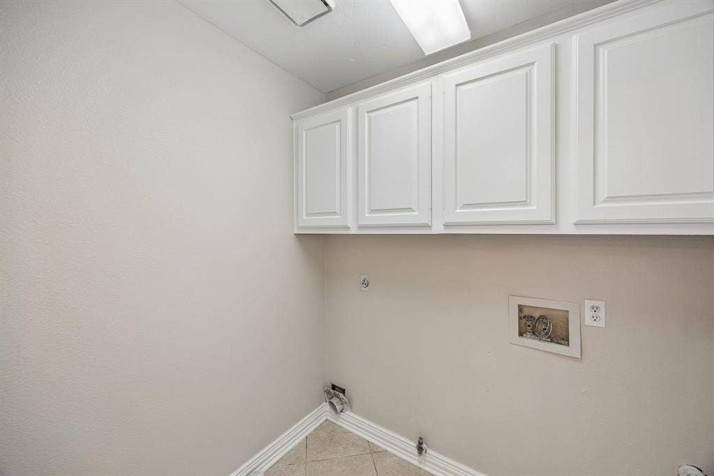 3700 Maywood Court, Carrollton, TX 75007 3700 Maywood Court, Carrollton, TX 75007
