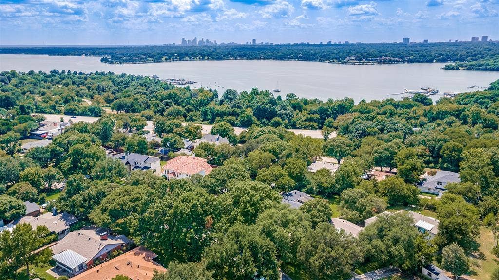 519 Northlake Drive, Dallas, TX 75218 519 Northlake Drive, Dallas, TX 75218