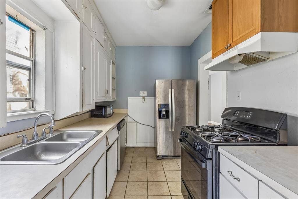 503 W Sycamore Street, Denton, TX 76201 503 W Sycamore Street, Denton, TX 76201