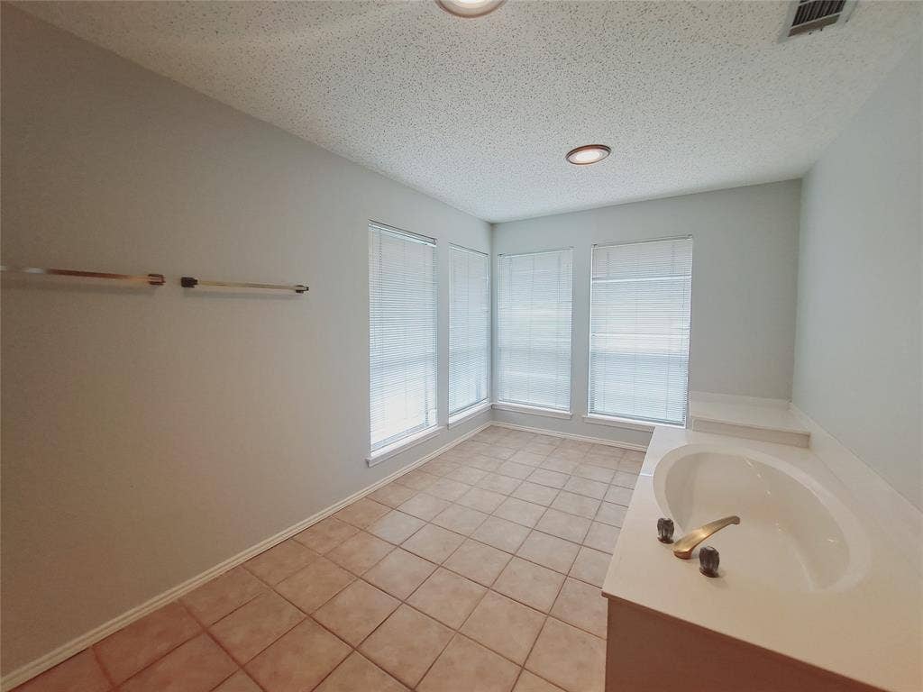 3917 Saint Christopher Lane, Dallas, TX 75287 3917 Saint Christopher Lane, Dallas, TX 75287
