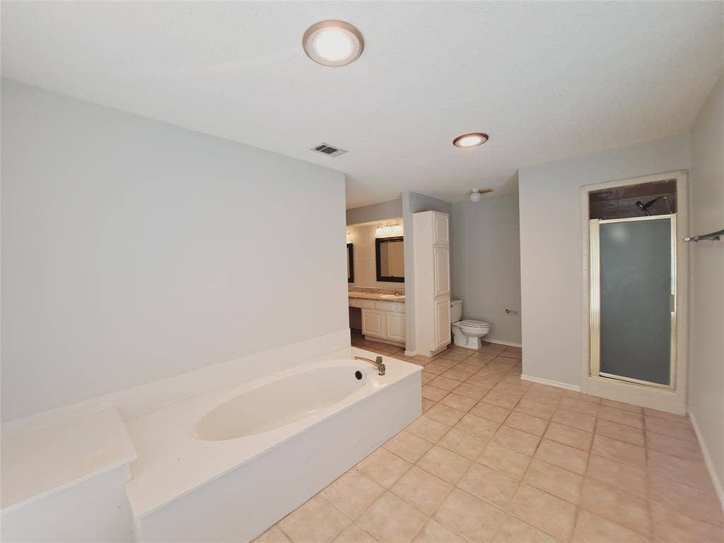 3917 Saint Christopher Lane, Dallas, TX 75287 3917 Saint Christopher Lane, Dallas, TX 75287