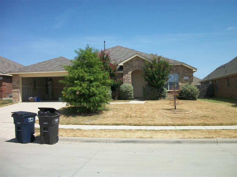 Property photo for 1325 Pepperidge Lane, Fort Worth, TX