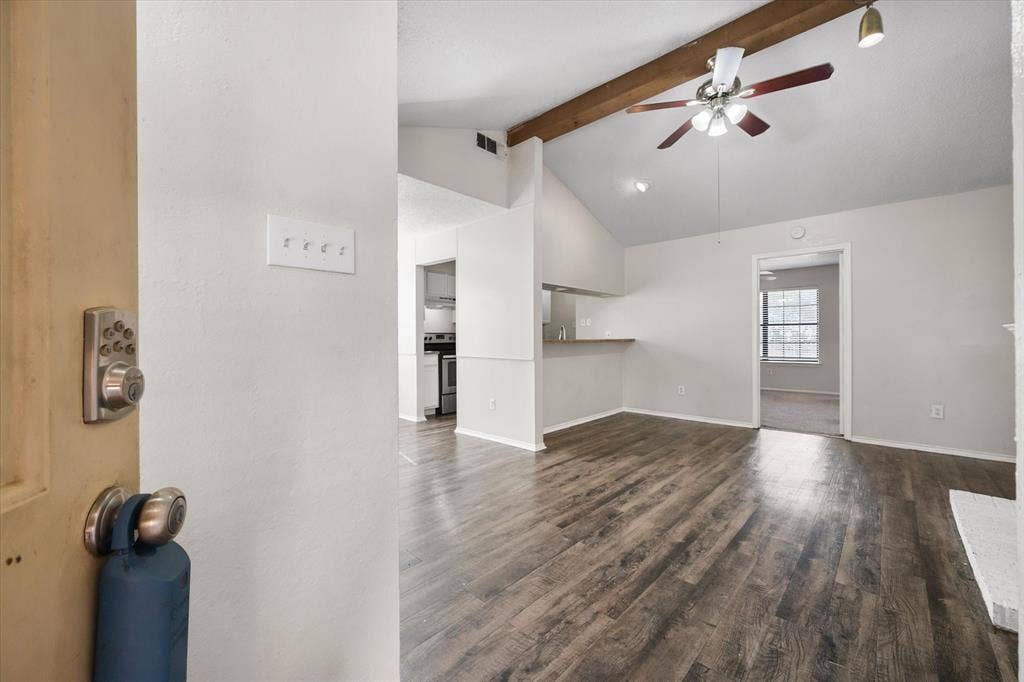 708 Woodland Court, Kennedale, TX 76060 708 Woodland Court, Kennedale, TX 76060