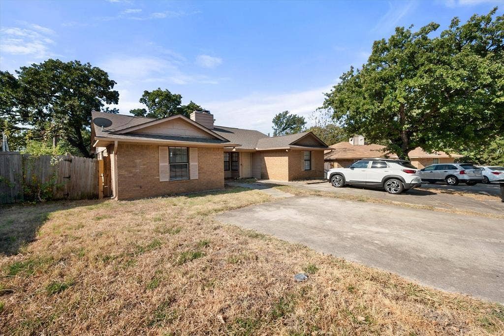708 Woodland Court, Kennedale, TX 76060 708 Woodland Court, Kennedale, TX 76060