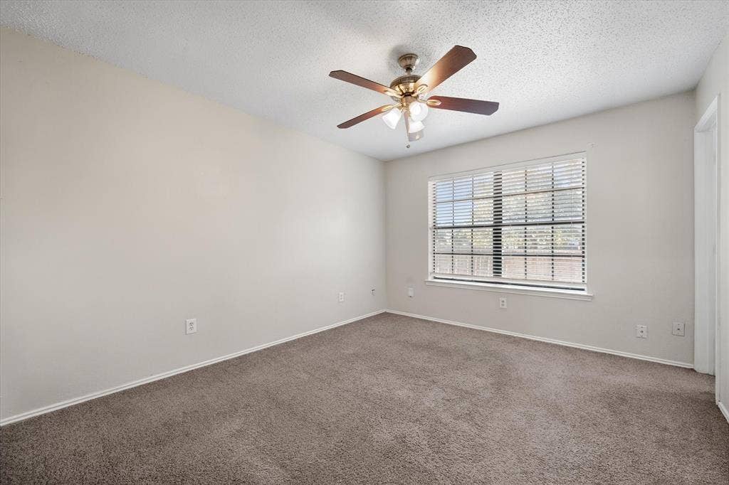 708 Woodland Court, Kennedale, TX 76060 708 Woodland Court, Kennedale, TX 76060