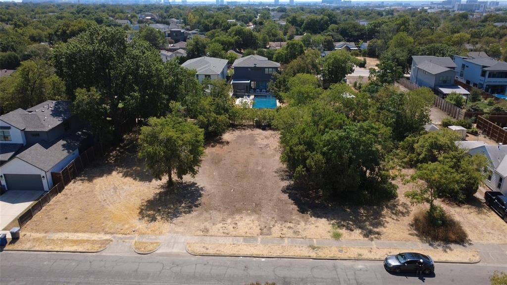 4802 Cowan, Dallas, TX 75209