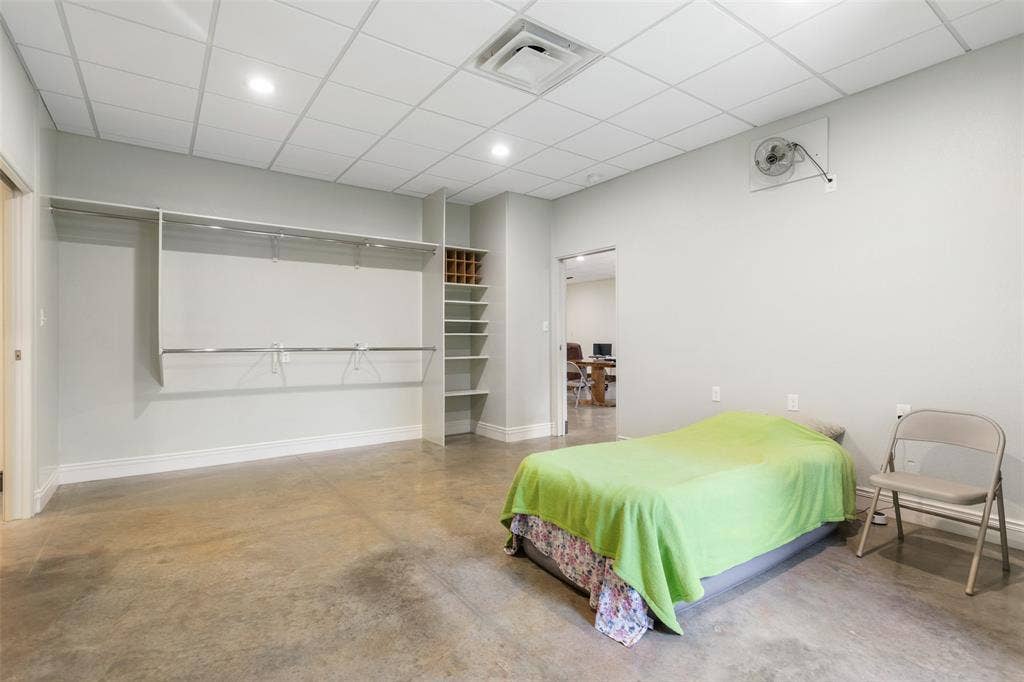 17379 County Road 318, Tyler, TX 75706 17379 County Road 318, Tyler, TX 75706
