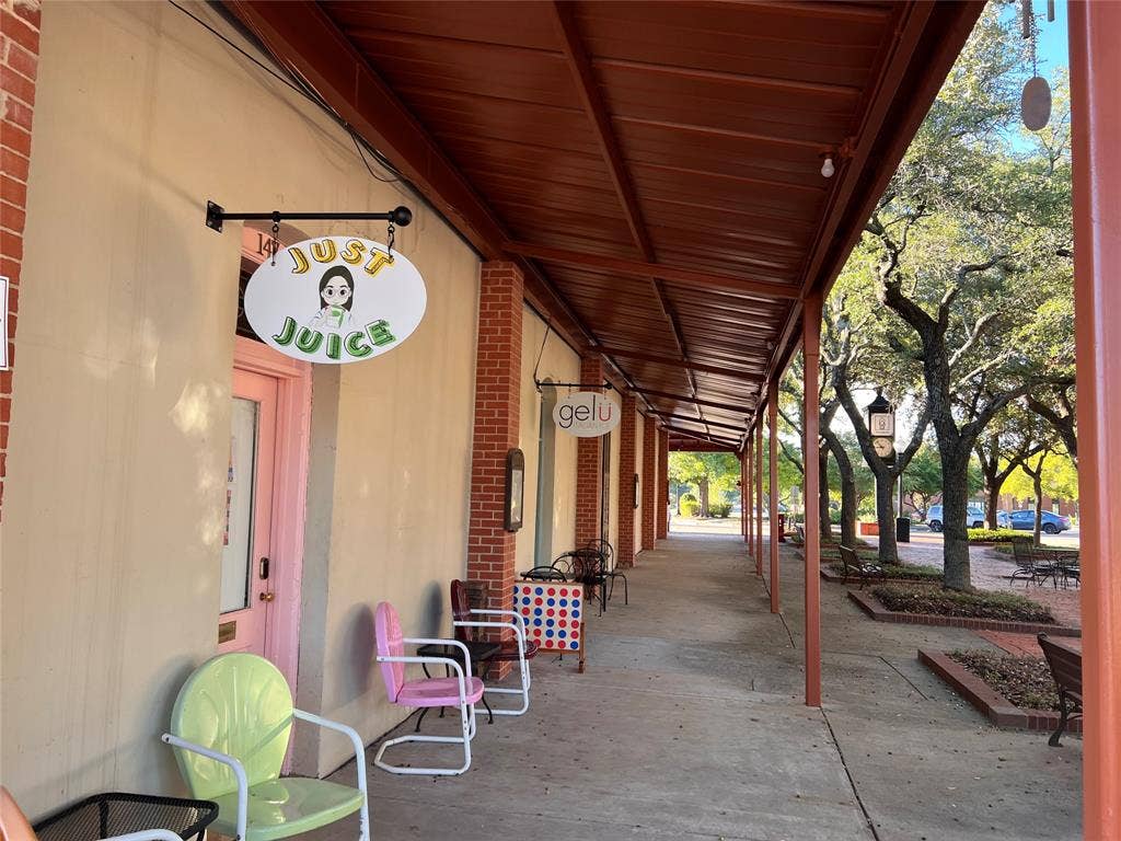 189 Historic Town Square, Lancaster, TX 75146 189 Historic Town Square, Lancaster, TX 75146