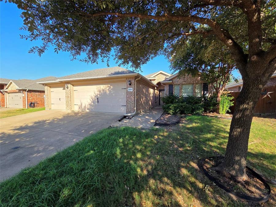 Property photo for 2007 Samantha Lane, Heartland, TX