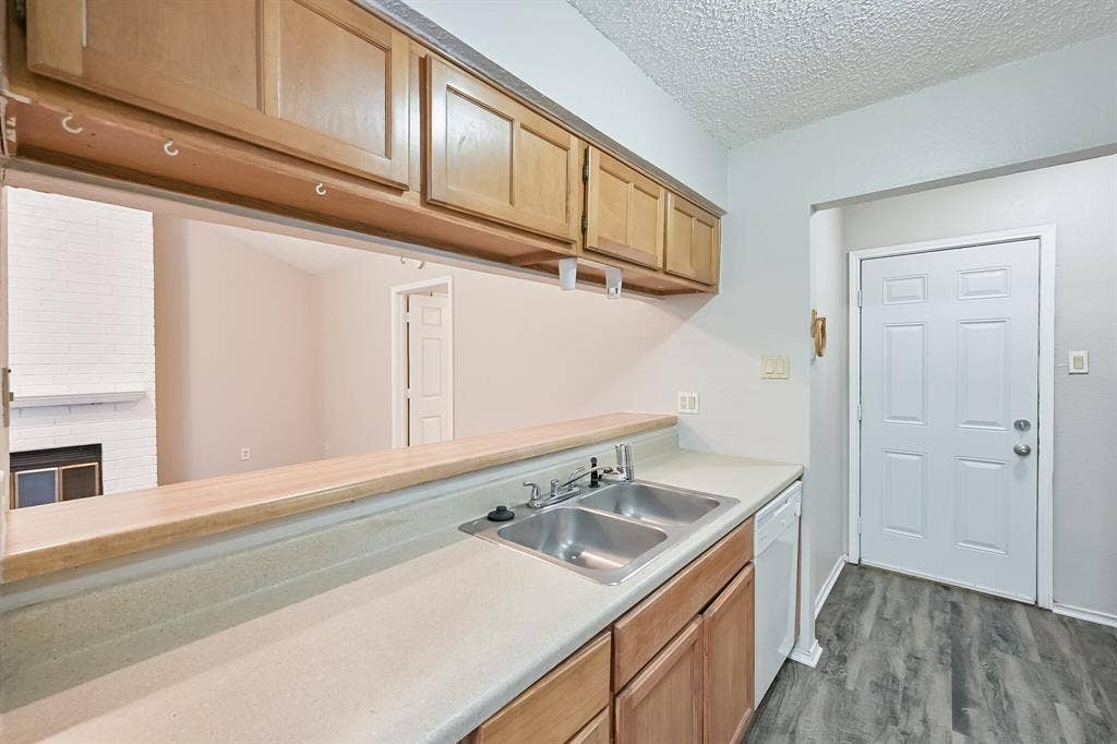 706 Woodland Court, Kennedale, TX 76060 106