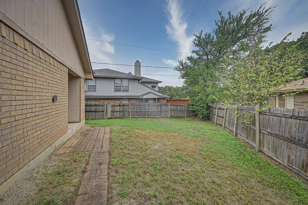 706 Woodland Court, Kennedale, TX 76060 106