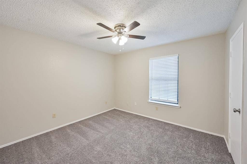 706 Woodland Court, Kennedale, TX 76060 106