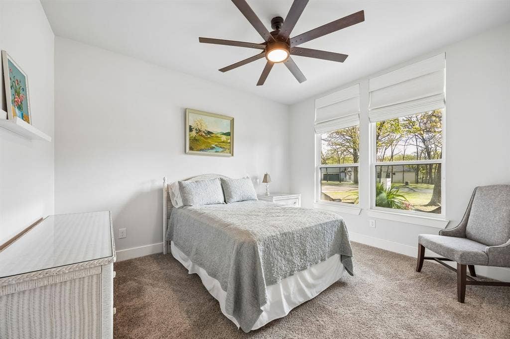 207 Colonial Drive, Mabank, TX 75156 207 Colonial Drive, Mabank, TX 75156