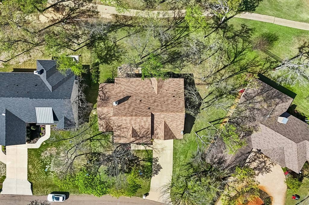 207 Colonial Drive, Mabank, TX 75156 207 Colonial Drive, Mabank, TX 75156