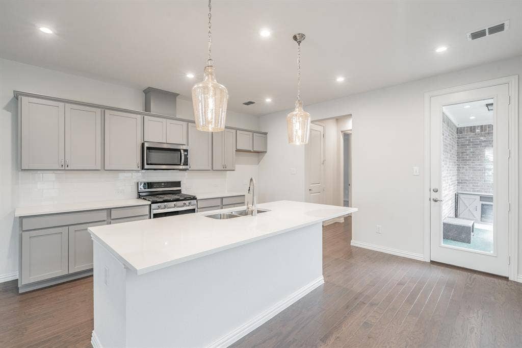 900 Pearl Place, Northlake, TX 76247 900 Pearl Place, Northlake, TX 76247