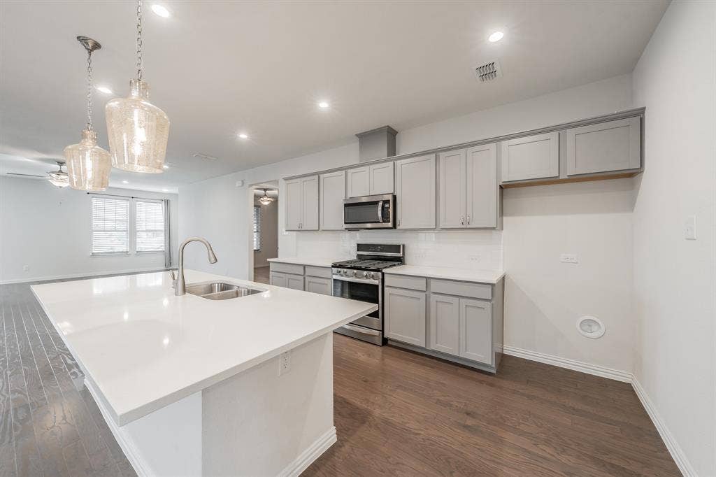 900 Pearl Place, Northlake, TX 76247 900 Pearl Place, Northlake, TX 76247
