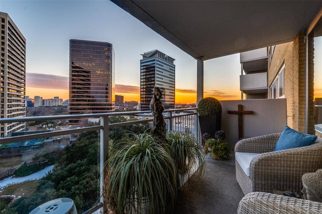 3883 Turtle Creek Boulevard, #909, Dallas, TX 75219 3883 Turtle Creek Boulevard, #909, Dallas, TX 75219