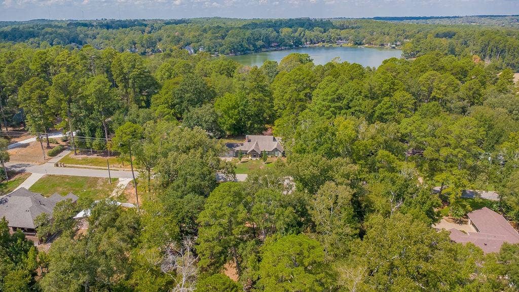 640 Northgate Drive, Hideaway, TX 75771 640 Northgate Drive, Hideaway, TX 75771