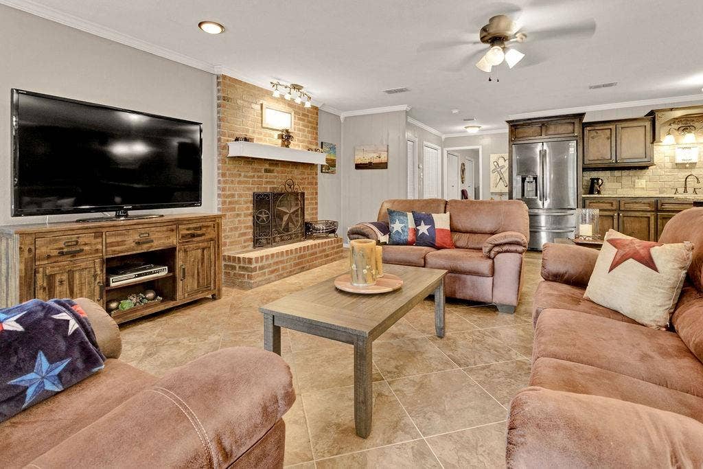 640 Northgate Drive, Hideaway, TX 75771 640 Northgate Drive, Hideaway, TX 75771