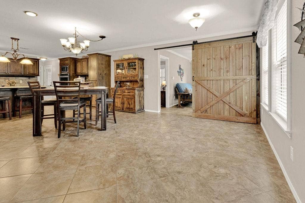 640 Northgate Drive, Hideaway, TX 75771 640 Northgate Drive, Hideaway, TX 75771