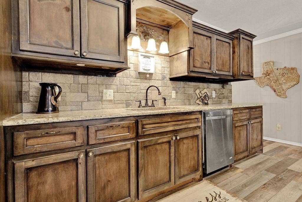 640 Northgate Drive, Hideaway, TX 75771 640 Northgate Drive, Hideaway, TX 75771