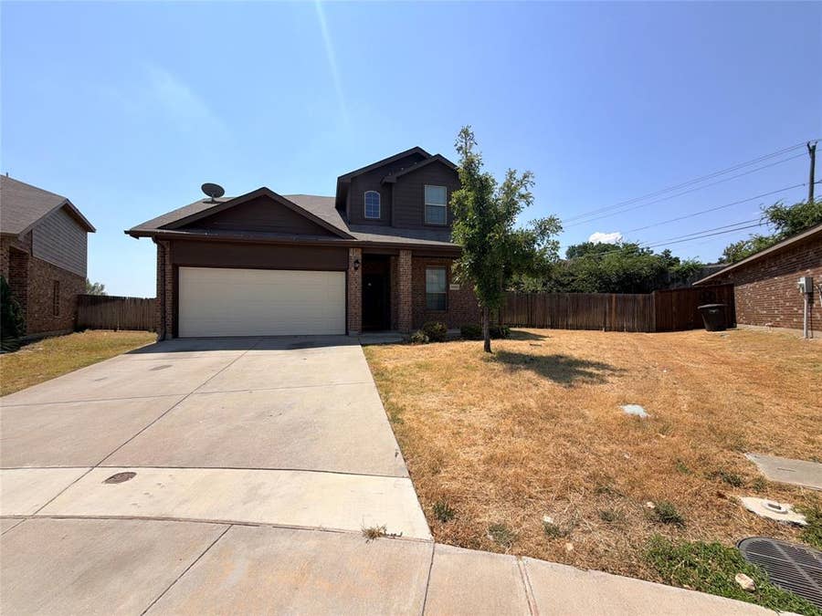 Property photo for 1137 Colchester Court, Fort Worth, TX