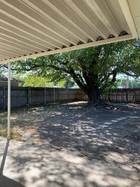 2022 Tiehack Lane, Garland, TX 75044