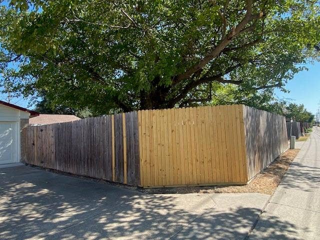 2022 Tiehack Lane, Garland, TX 75044