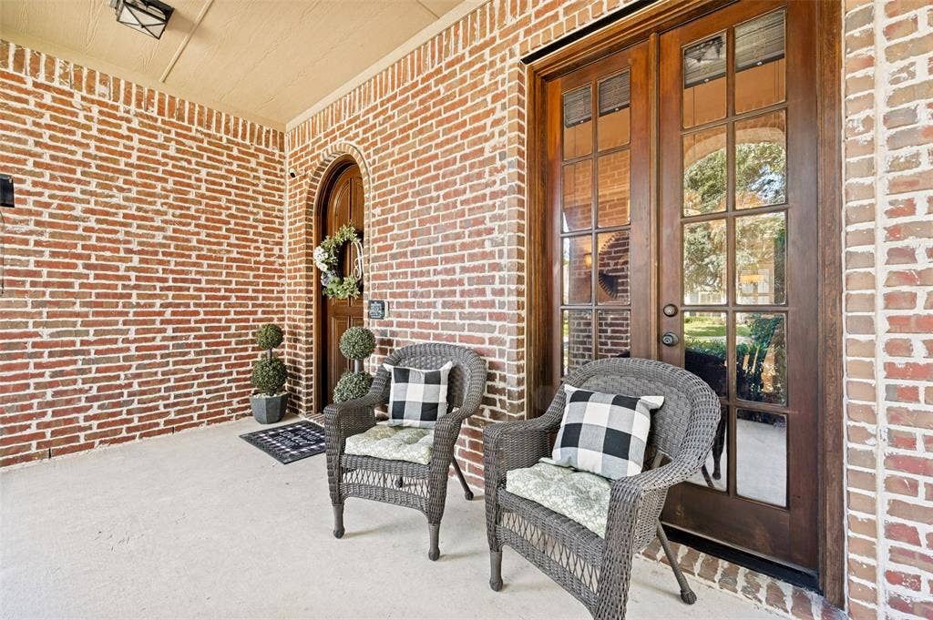 Covered Front Porch