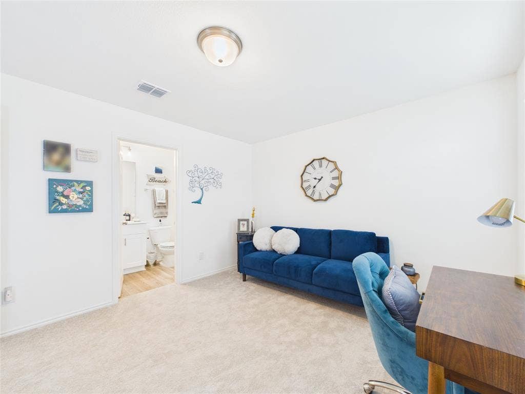 16039 Malaya Street, Haslet, TX 76052 Second Primary Suite with Ensuite Bathroom and walk in closet