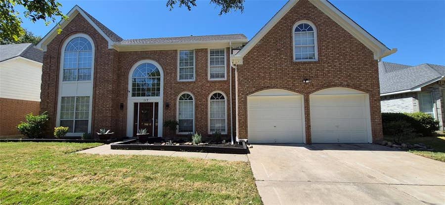 Property photo for 117 Morningside Drive, Grand Prairie, TX