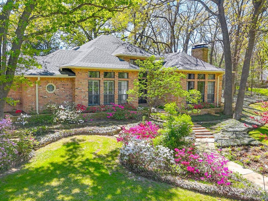 Property photo for 305 County Road 0008, Corsicana, TX
