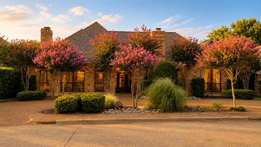 Property photo for 5719 Covehaven Drive, Dallas, TX