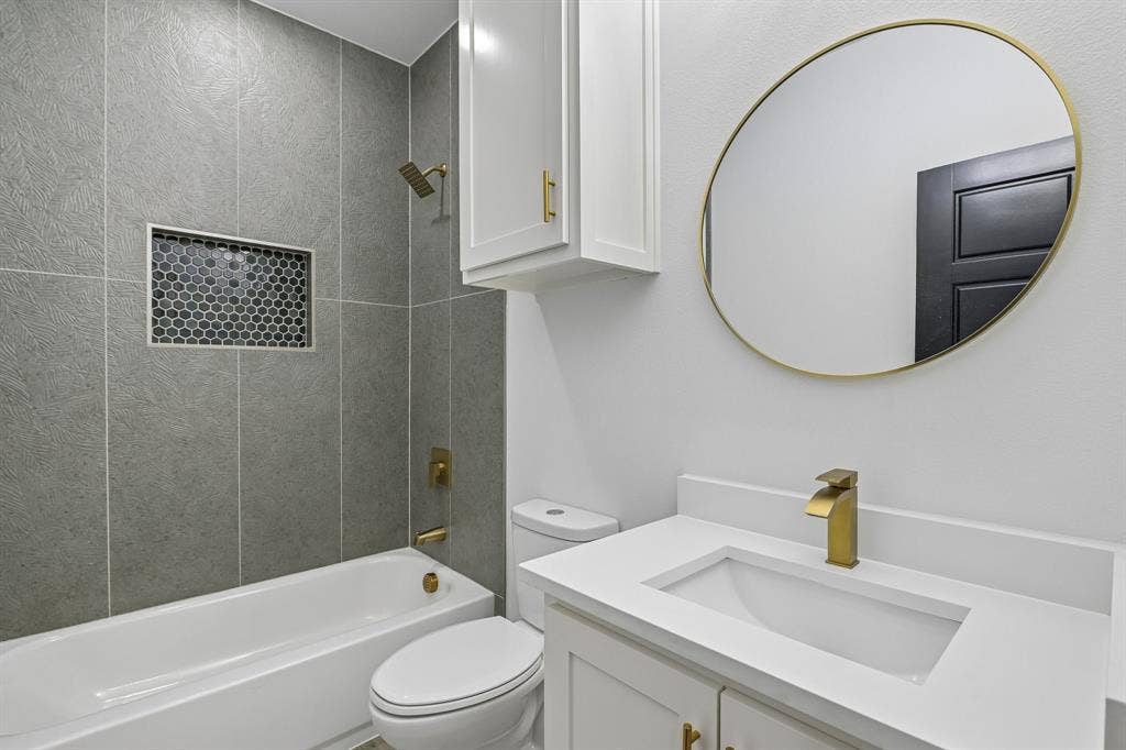 6605 Buffalo Ridge Circle, Godley, TX 76044 6605 Buffalo Ridge Circle, Godley, TX 76044