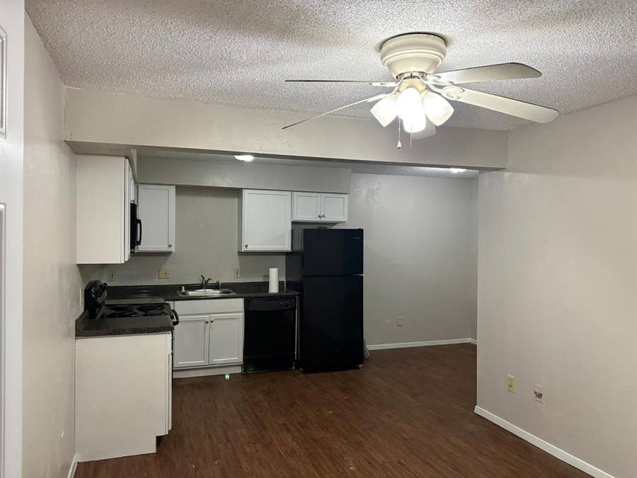 Property photo for 108 E Cedar Street, Arlington, TX