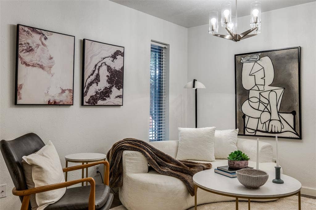 4525 Gilbert, #204, Dallas, TX 75219 4525 Gilbert, #204, Dallas, TX 75219